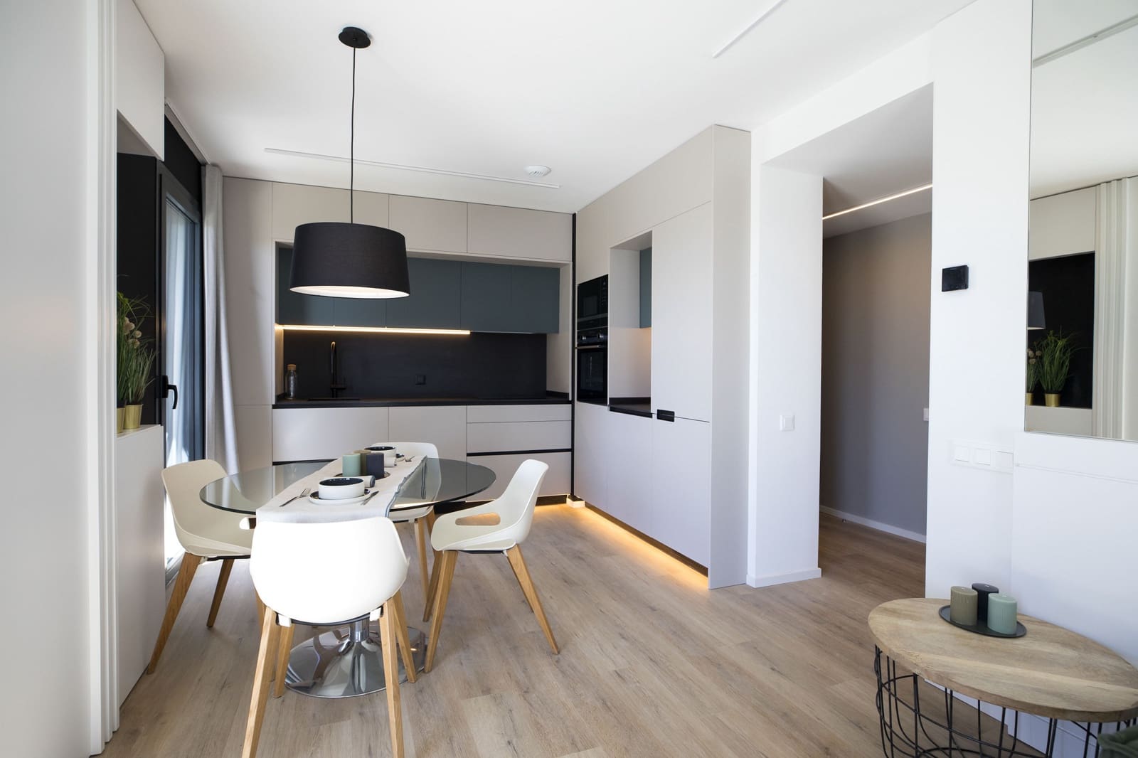 1 sypialnia Apartament na sprzedaż w Miasto Barcelona z basenem garażem - 321 000 € (Ref: 9076502)