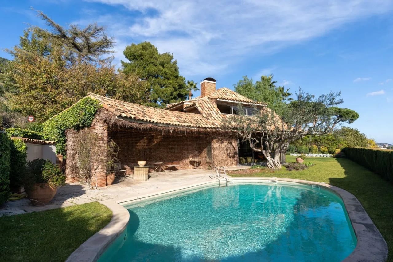 5 soverom Villa til salgs i Barcelona by med svømmebasseng garasje - € 6 150 000 (Ref: 9076839)