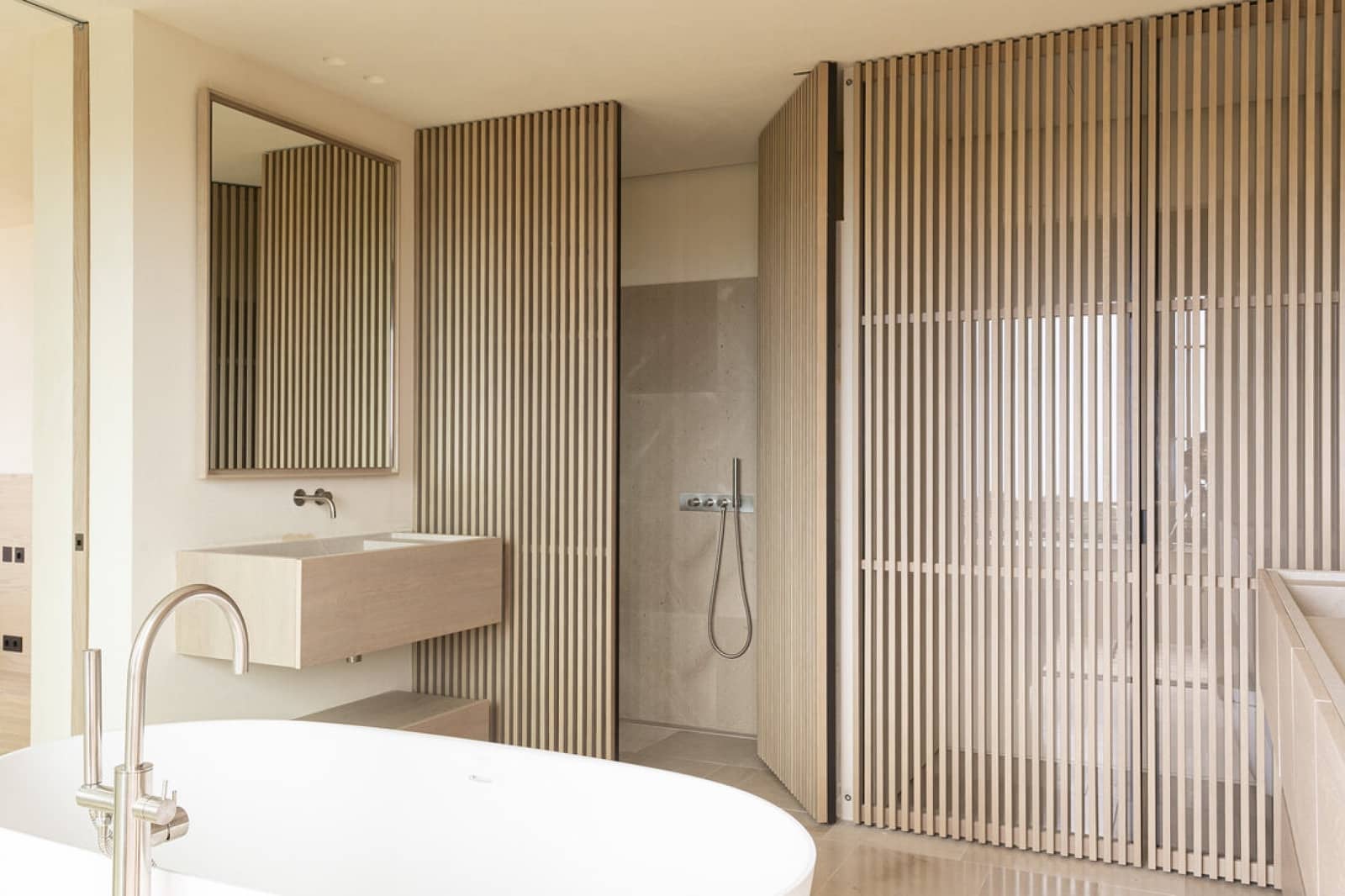 4 soveværelse Villa til salg i Teia med swimmingpool garage - € 3.900.000 (Ref: 9076940)