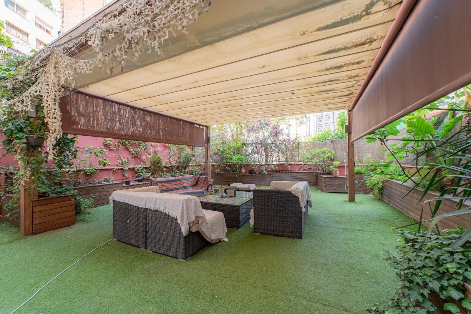 6 soverom Leilighet til salgs i Barcelona by - € 950 000 (Ref: 9082647)