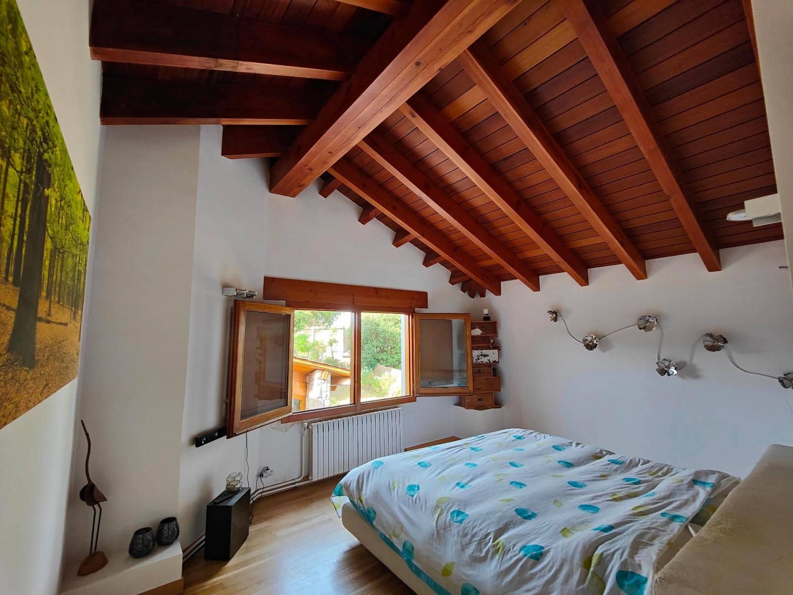 8 soverom Villa til salgs i Seva med svømmebasseng garasje - € 985 000 (Ref: 9084304)