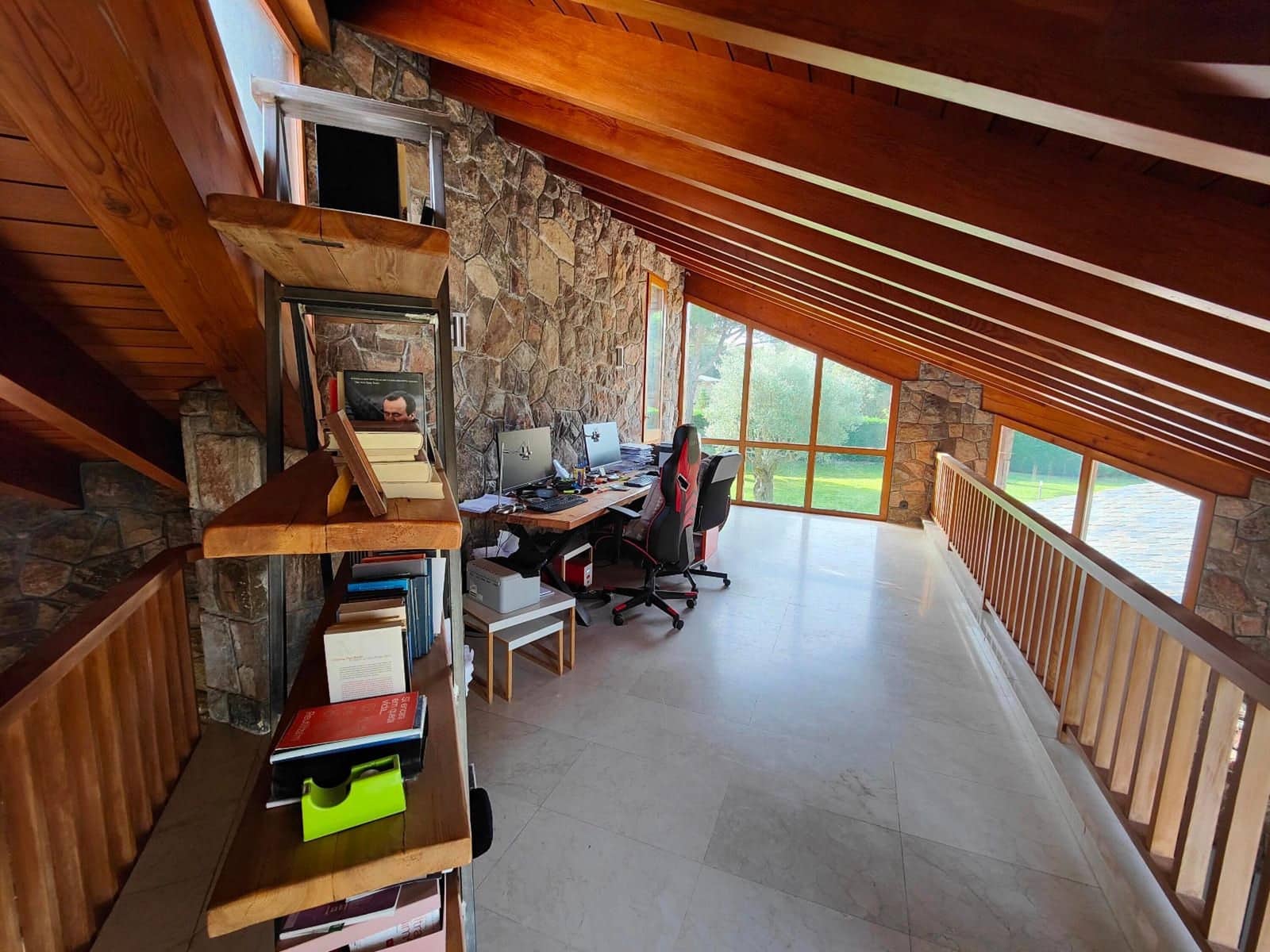 8 soverom Villa til salgs i Seva med svømmebasseng garasje - € 985 000 (Ref: 9084304)