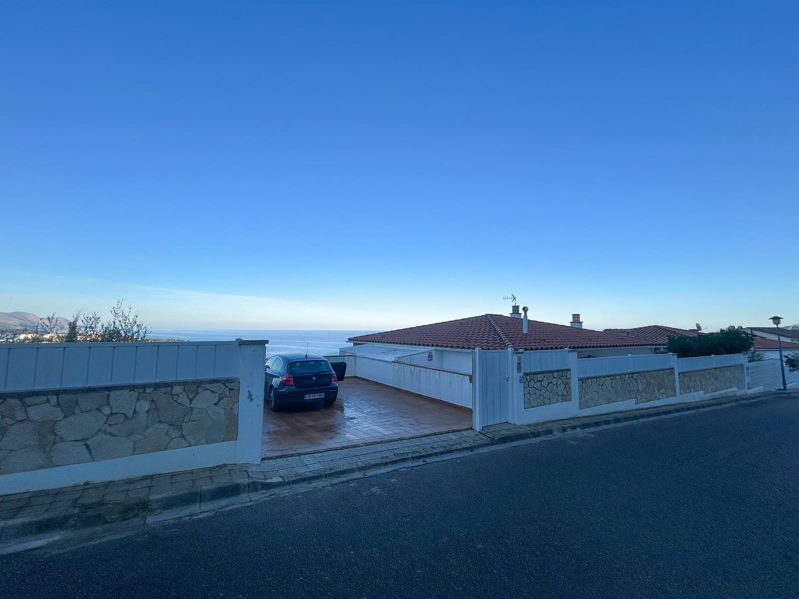 5 soveværelse Villa til salg i Llanca med garage - € 825.000 (Ref: 9085901)