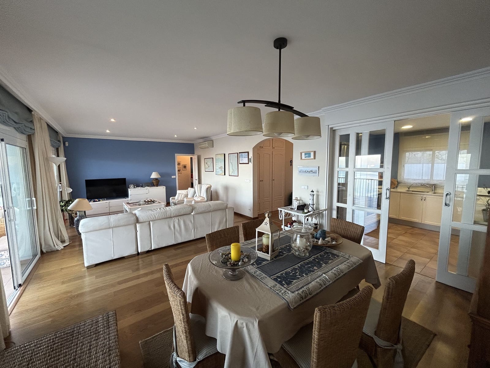 5 soveværelse Villa til salg i Llanca med garage - € 825.000 (Ref: 9085901)