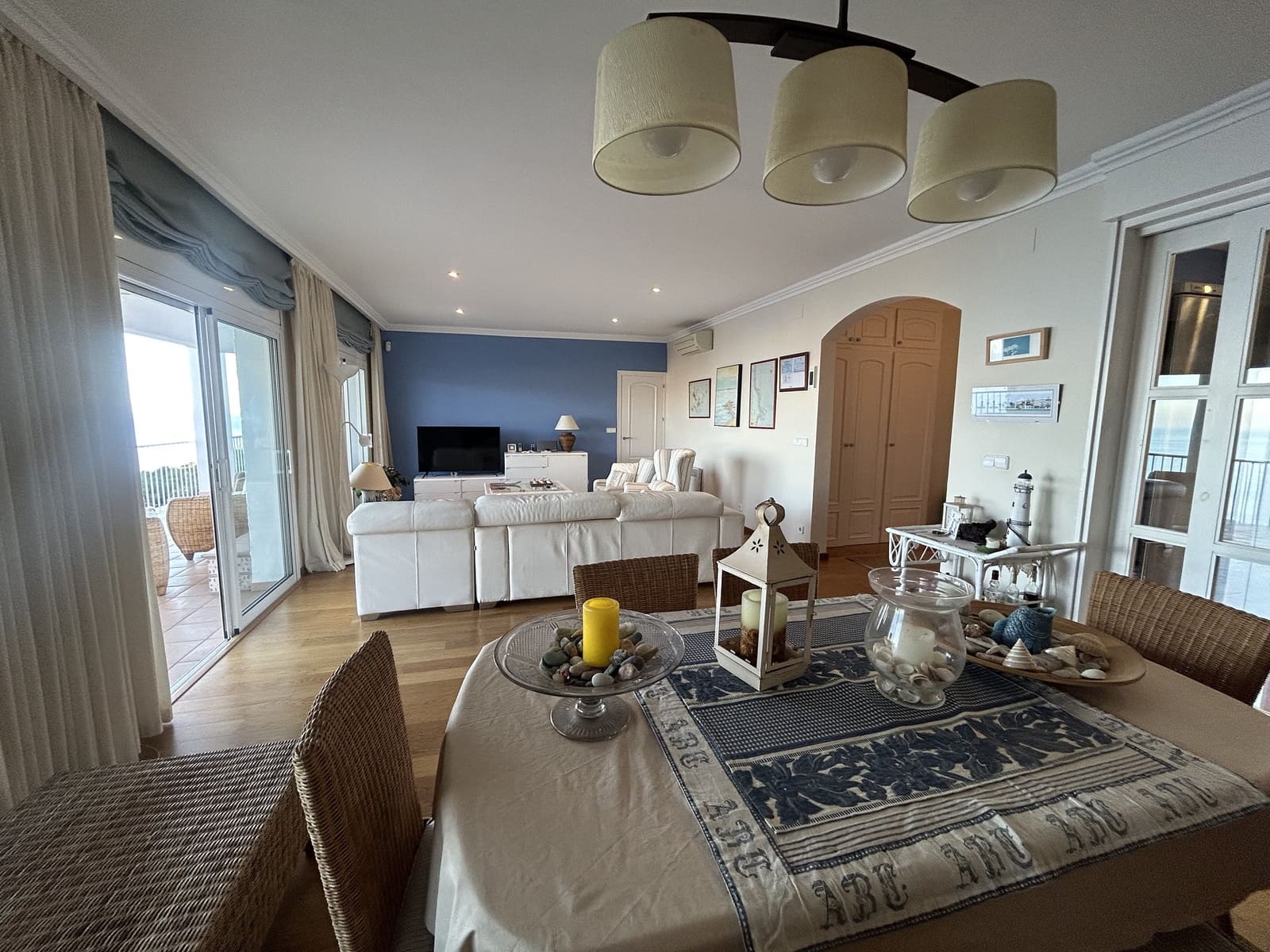 5 soveværelse Villa til salg i Llanca med garage - € 825.000 (Ref: 9085901)