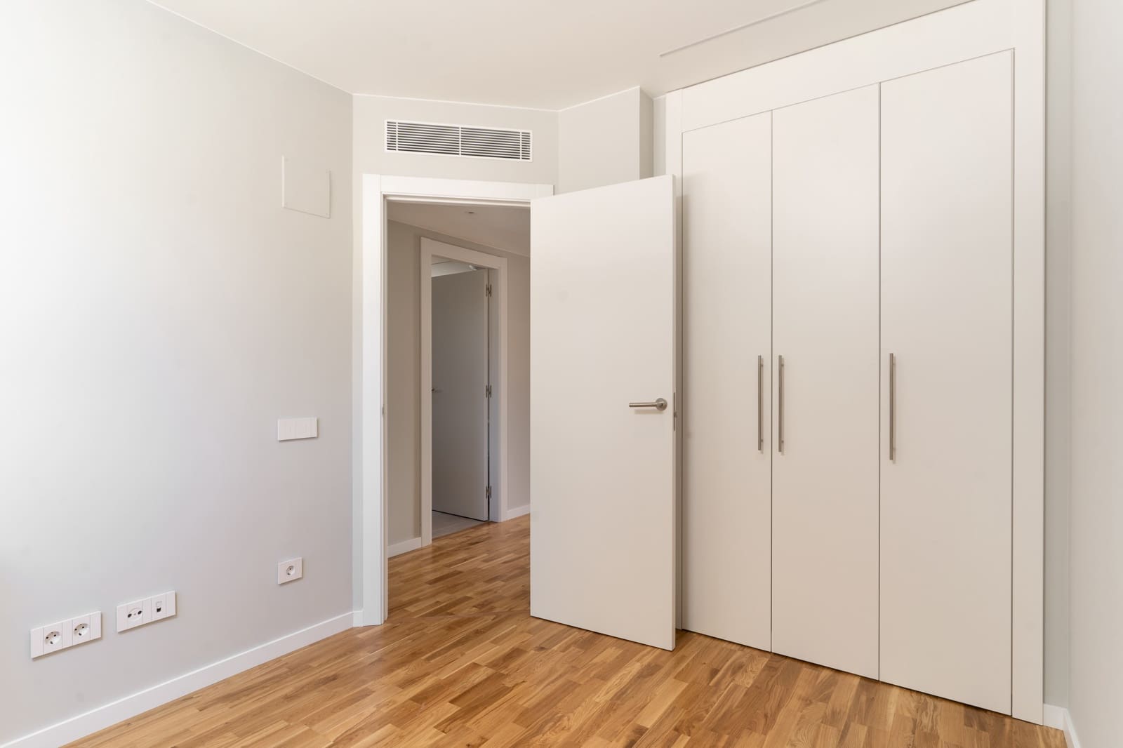 Byhus til salg i Teia med swimmingpool garage - € 790.000 (Ref: 9086407)