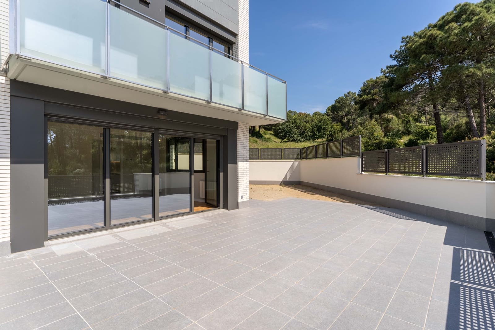 Byhus til salg i Teia med swimmingpool garage - € 790.000 (Ref: 9086407)