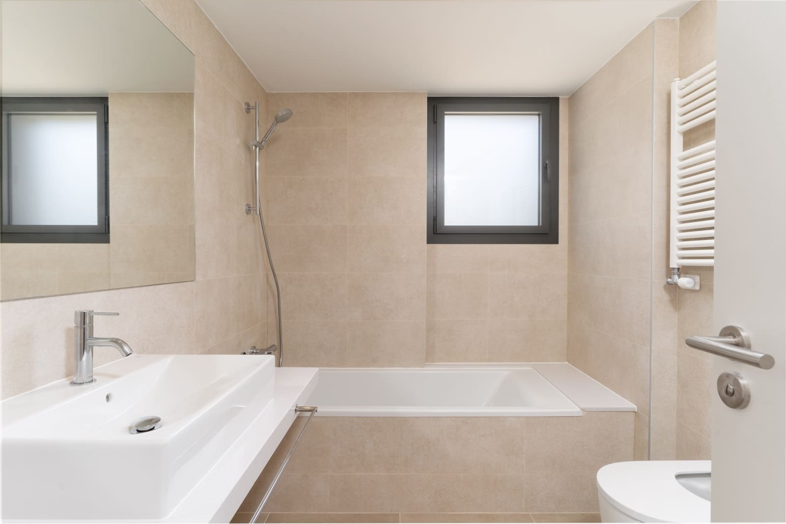 Byhus til salg i Teia med swimmingpool garage - € 790.000 (Ref: 9086407)