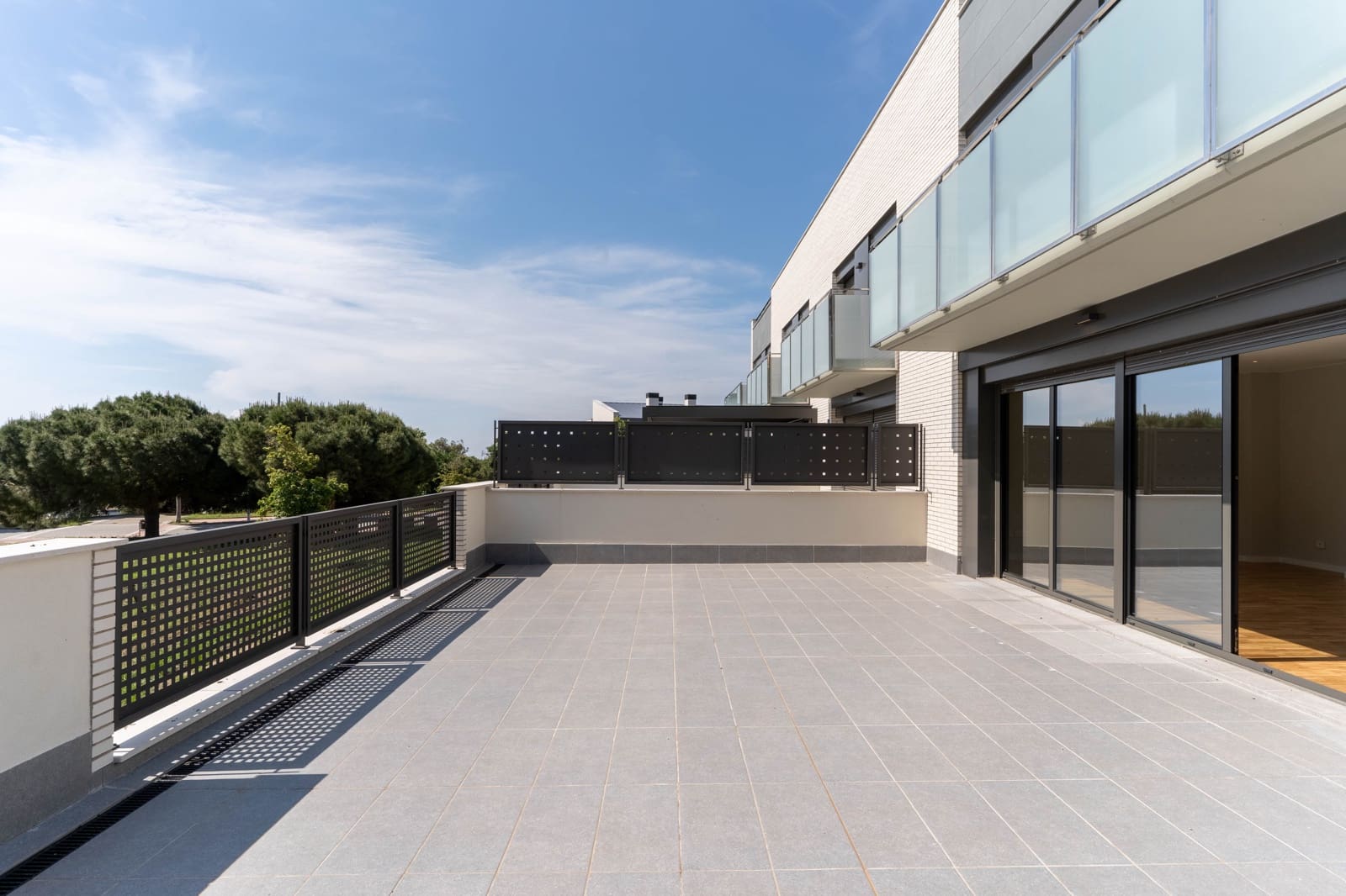 Byhus til salg i Teia med swimmingpool garage - € 790.000 (Ref: 9086407)