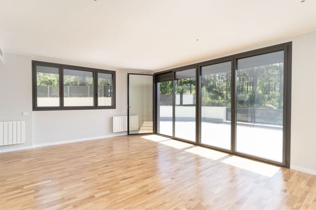 Omakotitalo myytävänä paikassa Teià mukana uima-altaan 
autotalli - 790 000 € (Ref: 9086407)