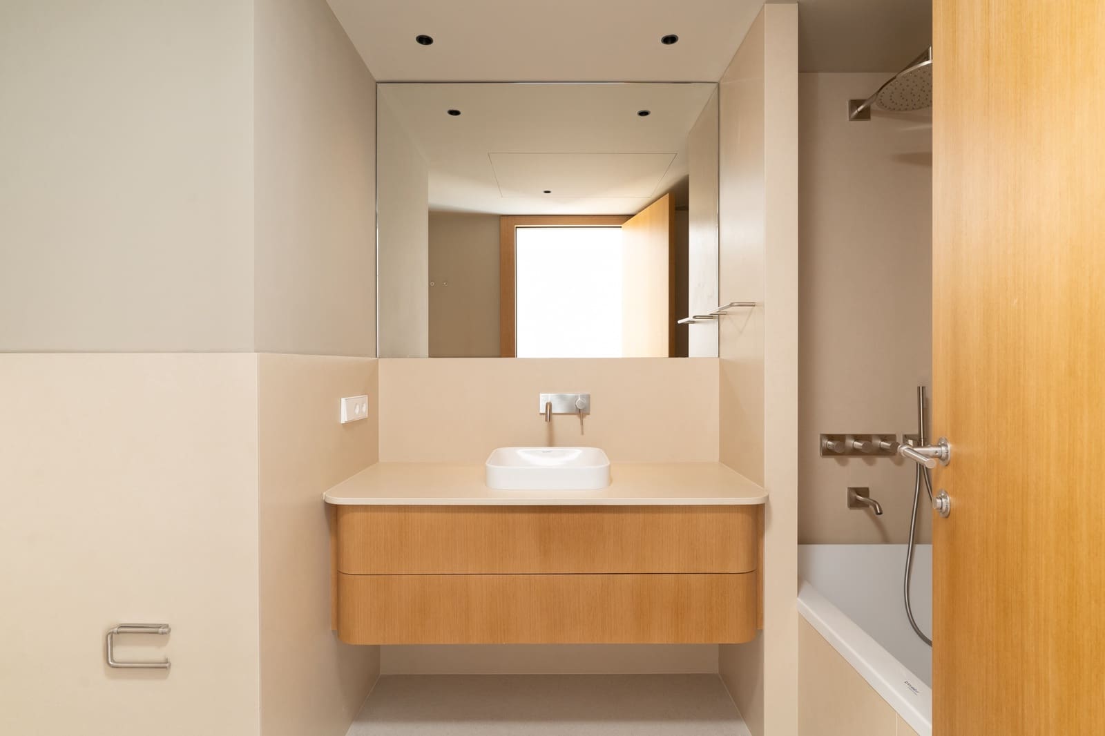 4 soveværelse Lejlighed til salg i Barcelona by med swimmingpool garage - € 1.795.000 (Ref: 9093294)