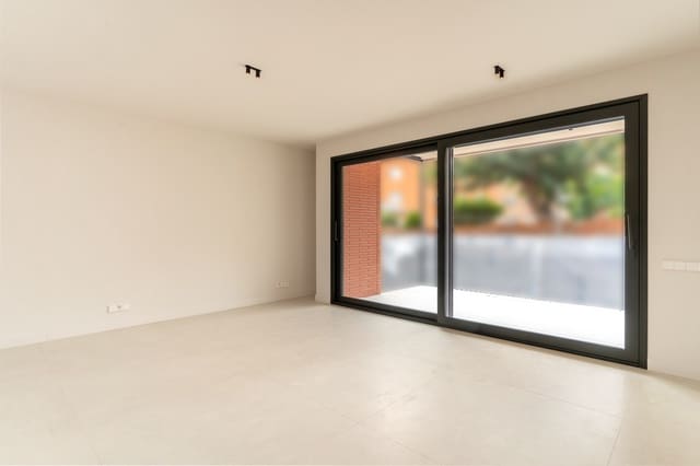 4 soverom Leilighet til salgs i Barcelona by med svømmebasseng garasje - € 1 795 000 (Ref: 9093294)