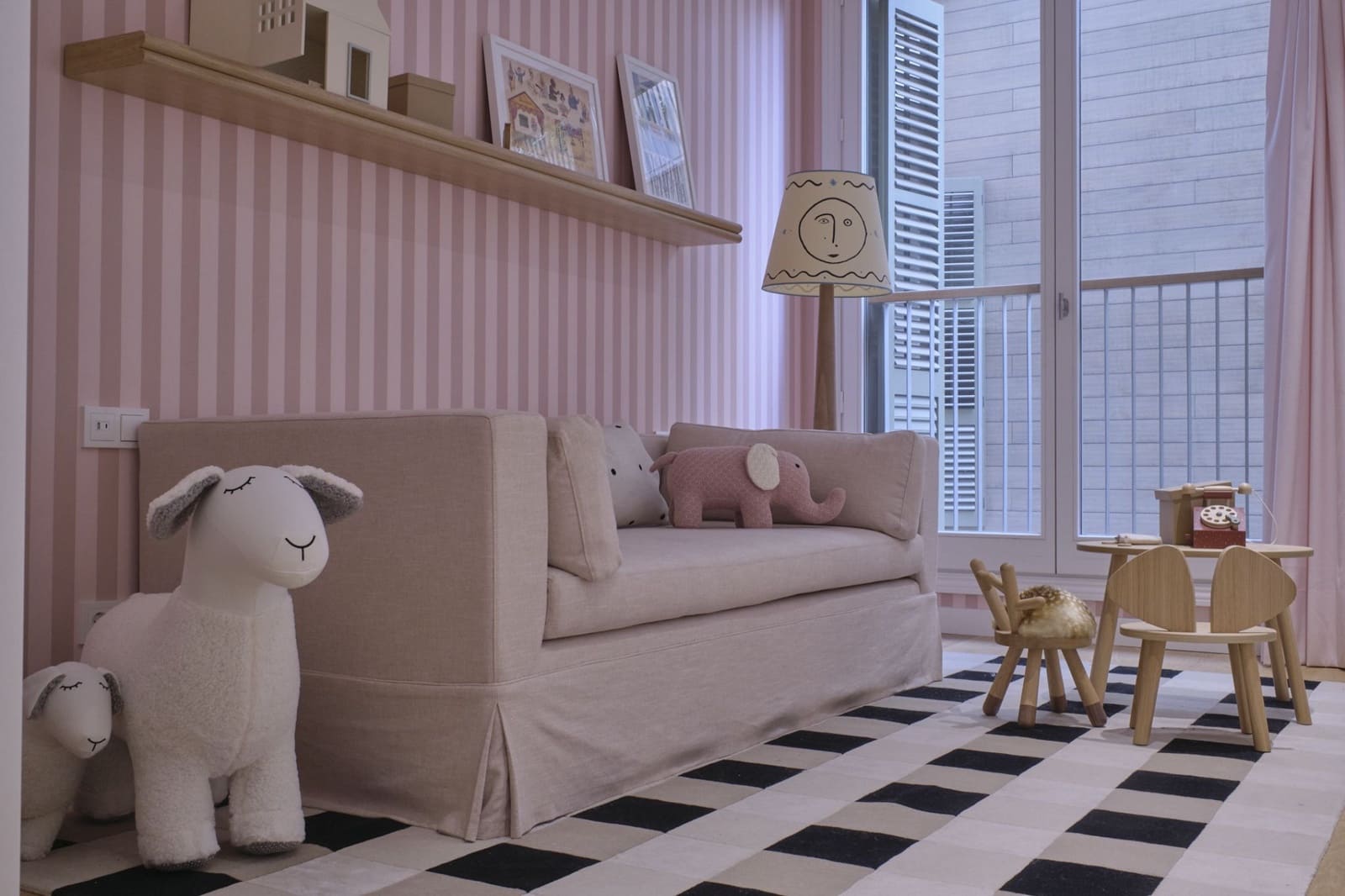 2 soverom Leilighet til salgs i Barcelona by med svømmebasseng garasje - € 1 750 000 (Ref: 9093321)