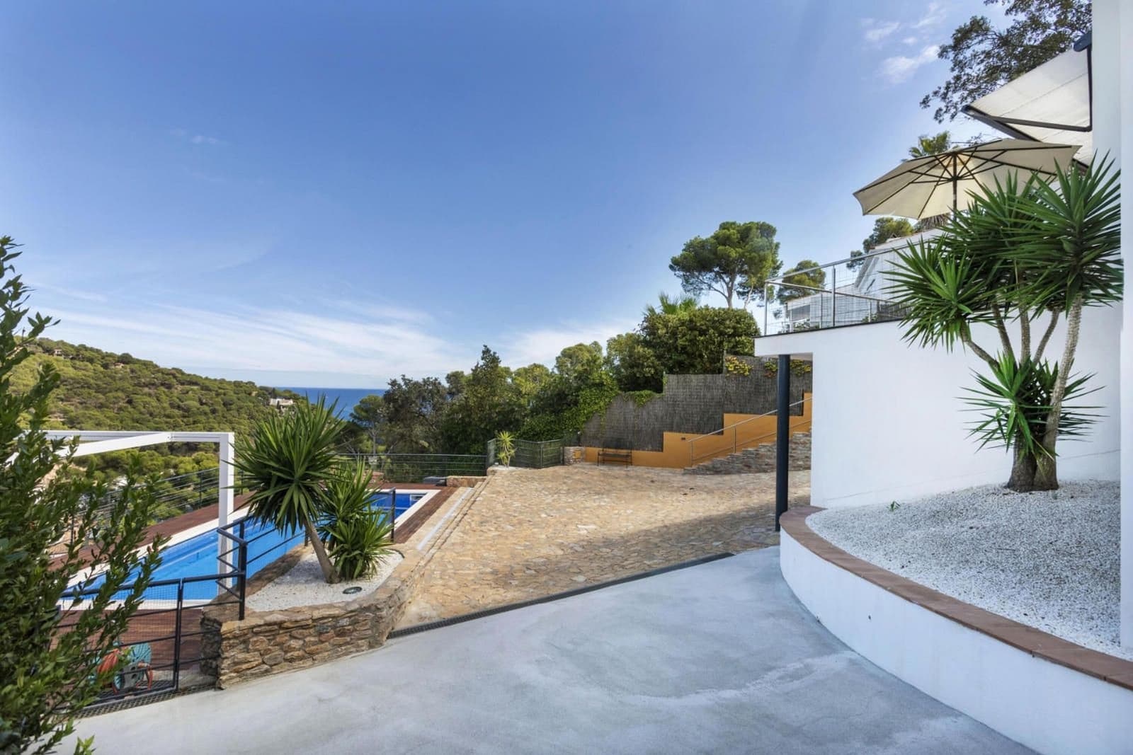 Villa til salg i Tamariu med swimmingpool garage - € 1.300.000 (Ref: 9093373)