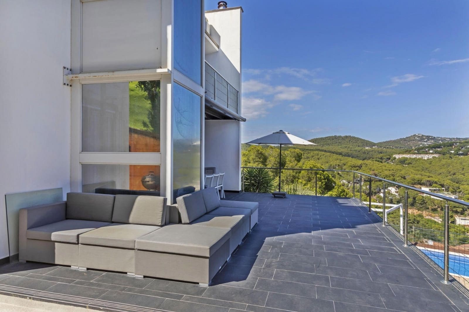 Villa til salg i Tamariu med swimmingpool garage - € 1.300.000 (Ref: 9093373)