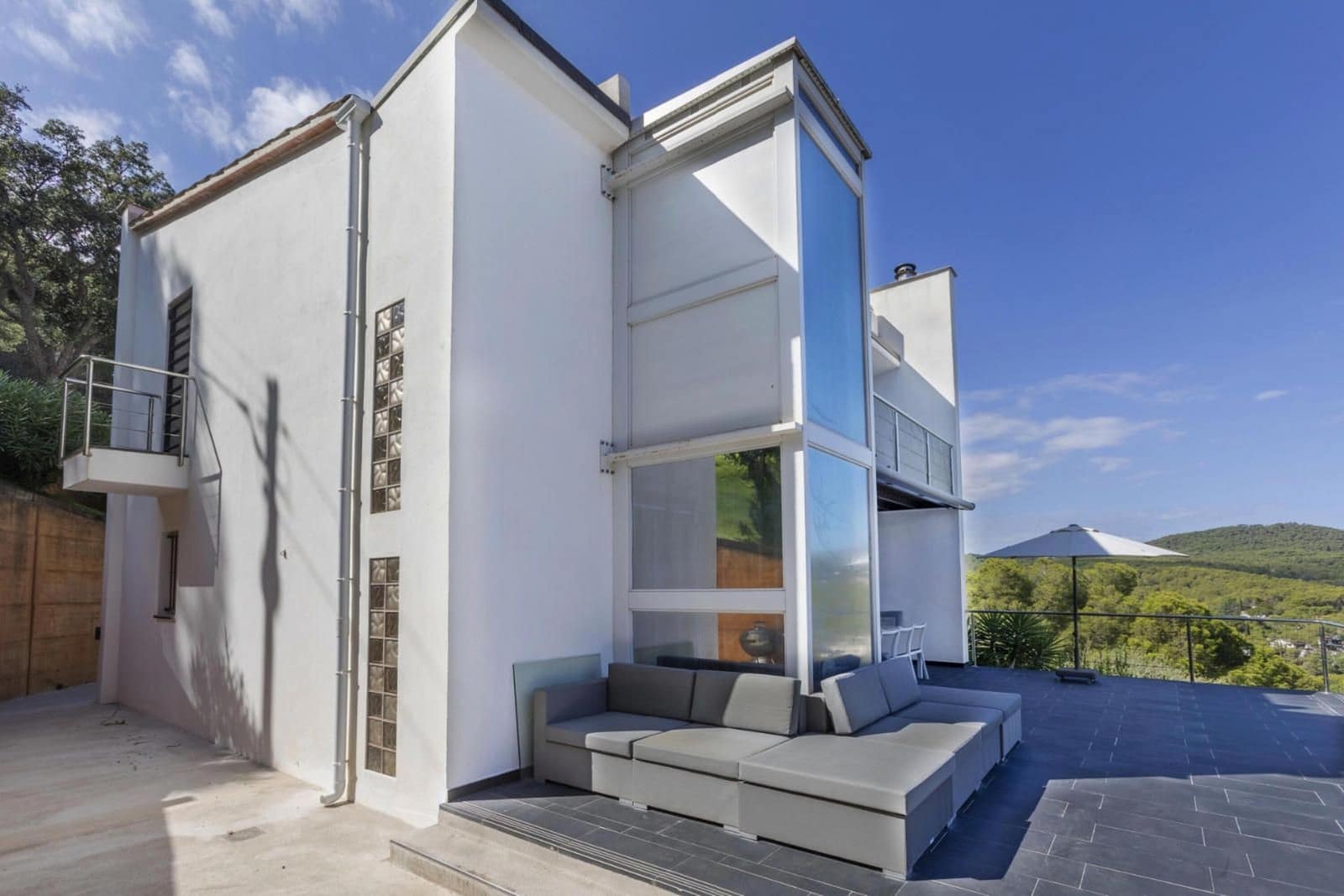 Villa til salg i Tamariu med swimmingpool garage - € 1.300.000 (Ref: 9093373)