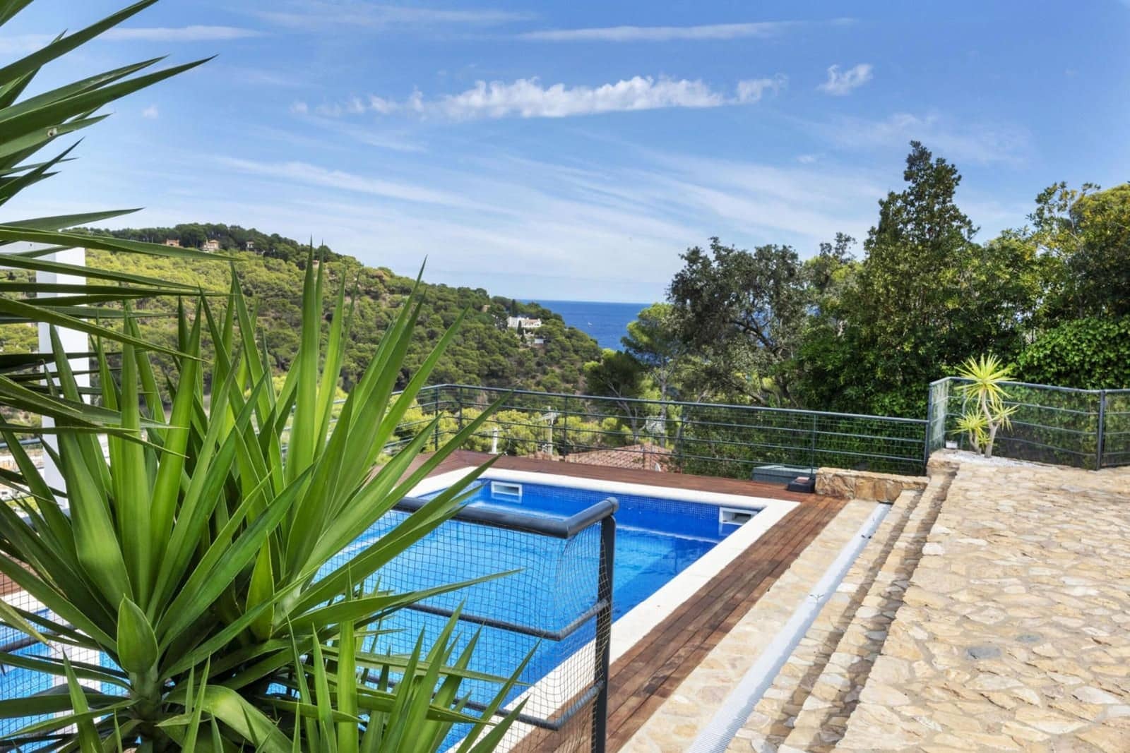 Villa til salg i Tamariu med swimmingpool garage - € 1.300.000 (Ref: 9093373)