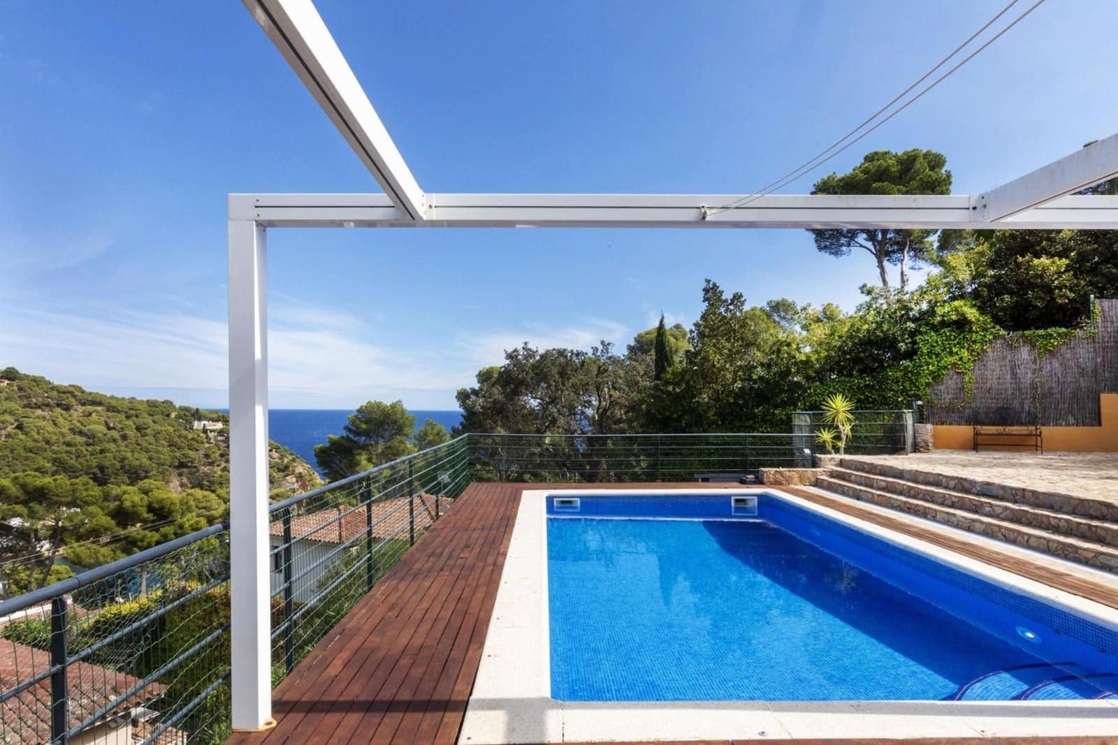 Villa til salg i Tamariu med swimmingpool garage - € 1.300.000 (Ref: 9093373)