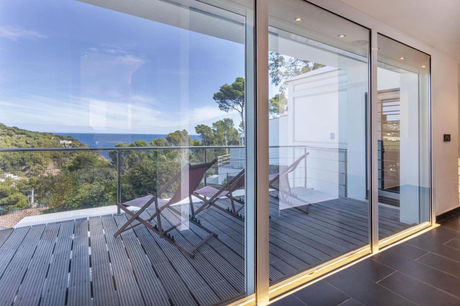 Villa til salg i Tamariu med swimmingpool garage - € 1.300.000 (Ref: 9093373)