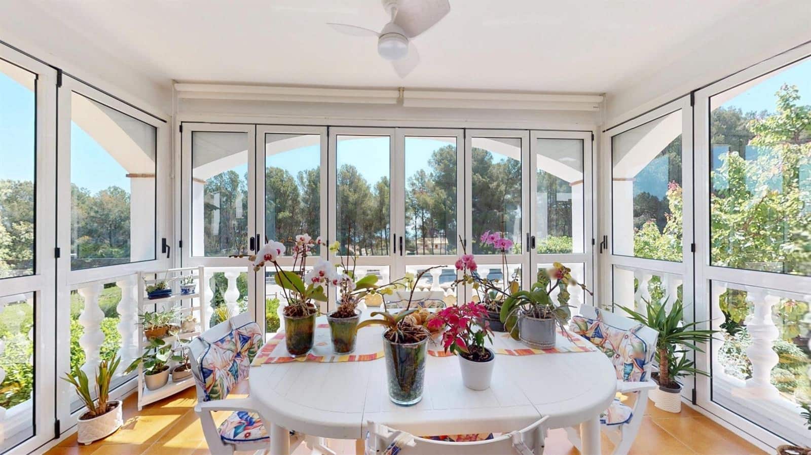 5 slaapkamer Villa te koop in Barcelona stad met garage - € 1.100.000 (Ref: 9097649)