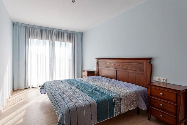 6 soveværelse Villa til salg i Lloret de Mar med garage - € 2.800.000 (Ref: 9097651)