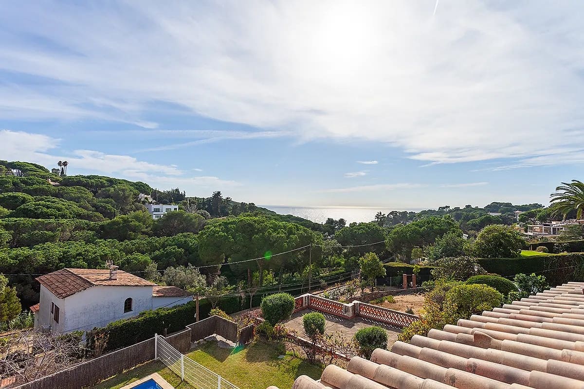 6 soveværelse Villa til salg i Lloret de Mar med garage - € 2.800.000 (Ref: 9097651)