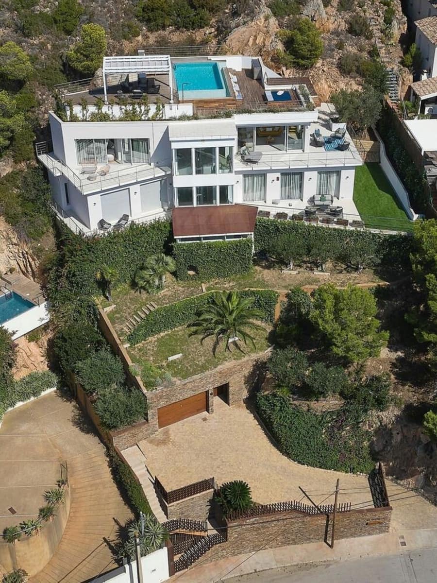 6 soverom Villa til salgs i Barcelona by med svømmebasseng garasje - € 2 200 000 (Ref: 9099851)