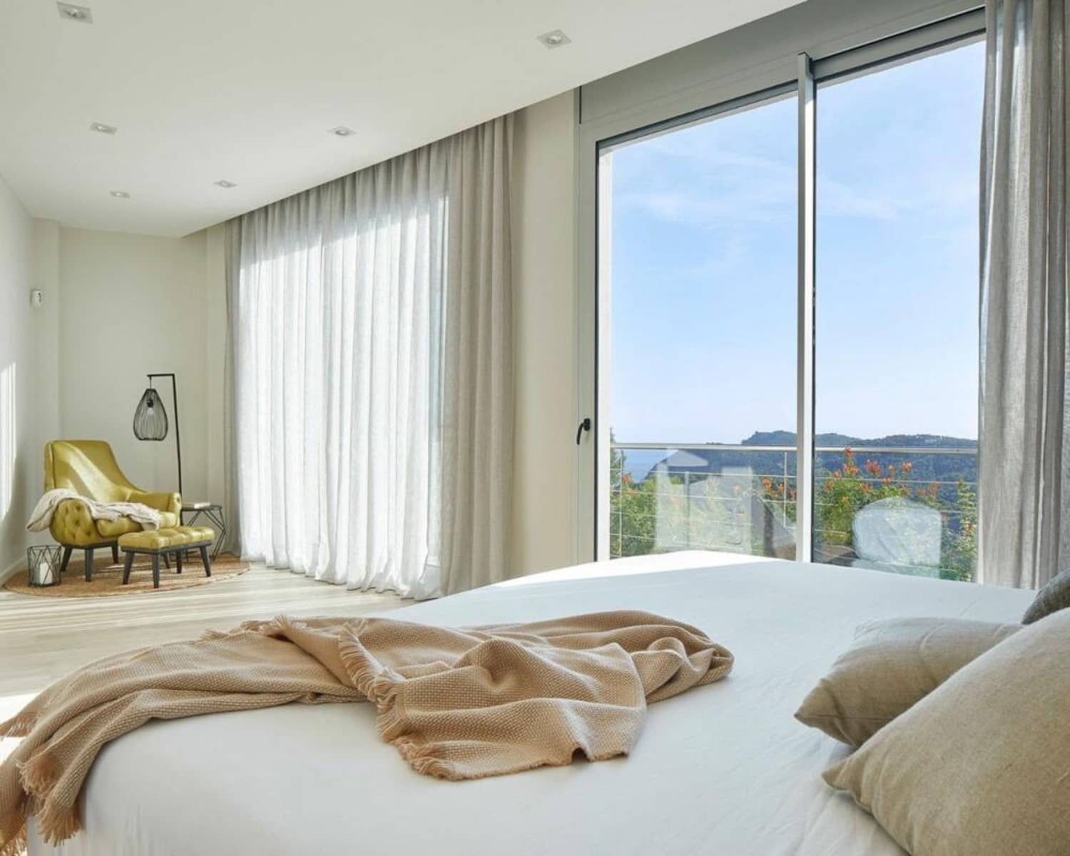 6 soverom Villa til salgs i Barcelona by med svømmebasseng garasje - € 2 200 000 (Ref: 9099851)