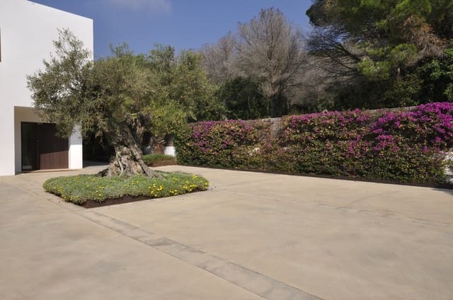 7 soverom Villa til salgs i Barcelona by med svømmebasseng garasje - € 2 840 000 (Ref: 9099855)