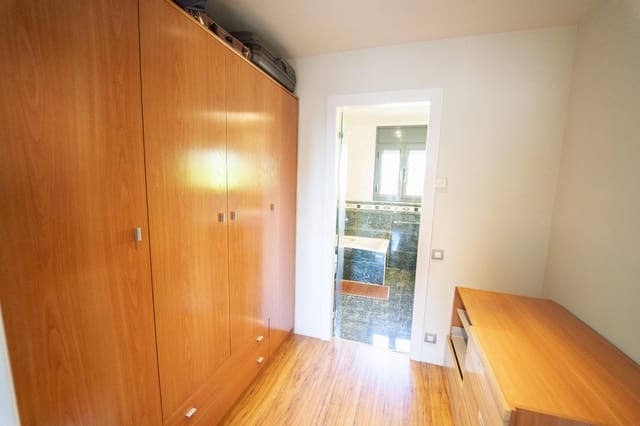 4 bedroom Villa for sale in Coma-Ruga, El Vendrell with pool garage - € 465,000 (Ref: 9101048)