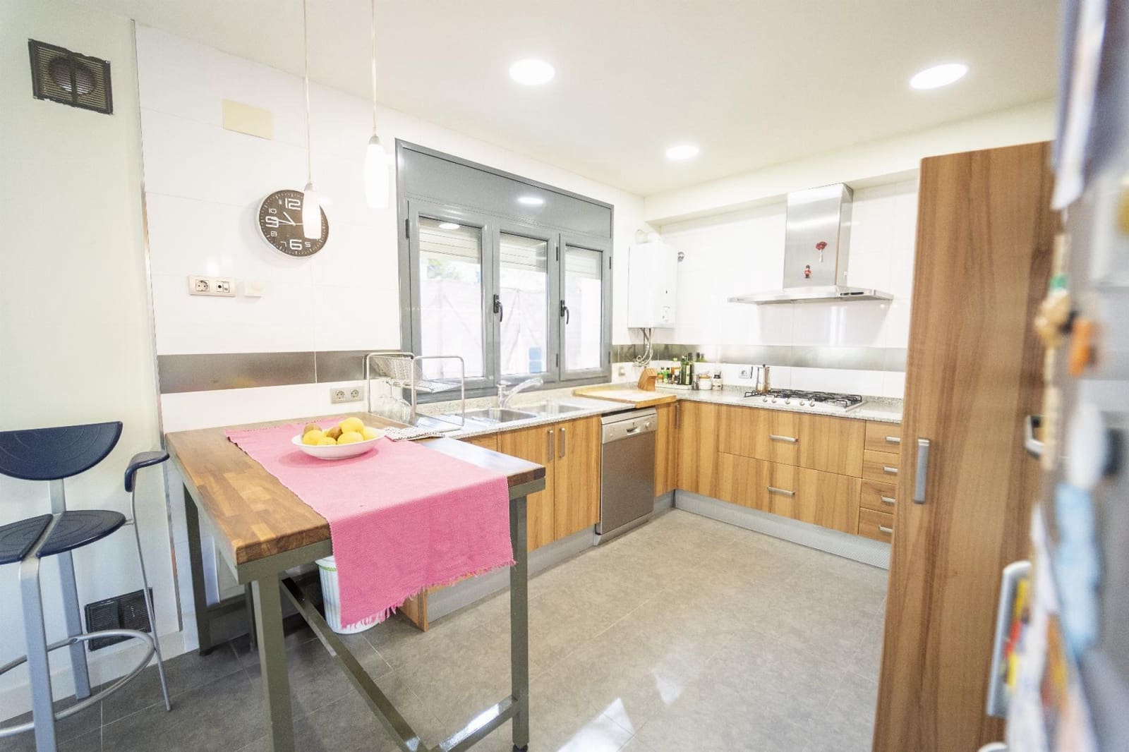 4 soveværelse Villa til salg i Coma-Ruga med swimmingpool garage - € 465.000 (Ref: 9101048)