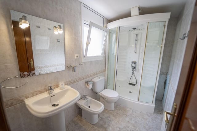 5 soveværelse Finca/Landehus til salg i Coma-Ruga, El Vendrell med garage - € 520.000 (Ref: 9101307)