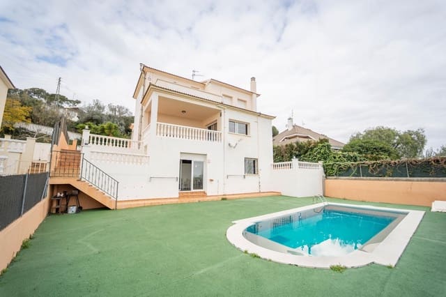 5 soveværelse Finca/Landehus til salg i Coma-Ruga, El Vendrell med garage - € 520.000 (Ref: 9101307)