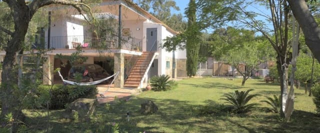 Villa til salgs i Begur med svømmebasseng garasje - € 750 000 (Ref: 9101616)