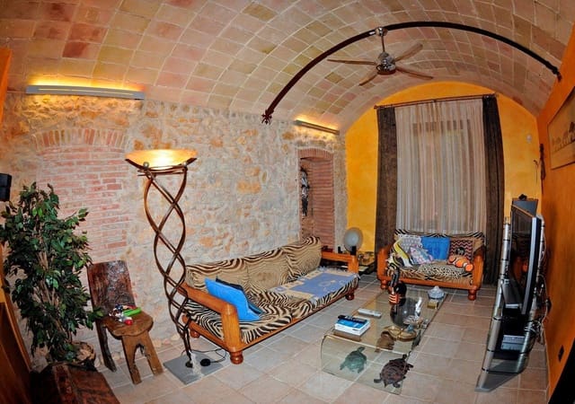 Villa zu verkaufen in Palafrugell mit Pool Garage - 795.000 € (Ref: 9101626)