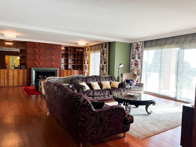 6 bedroom Villa for sale in Sant Vicenç de Montalt with pool garage - € 2,500,000 (Ref: 9103158)