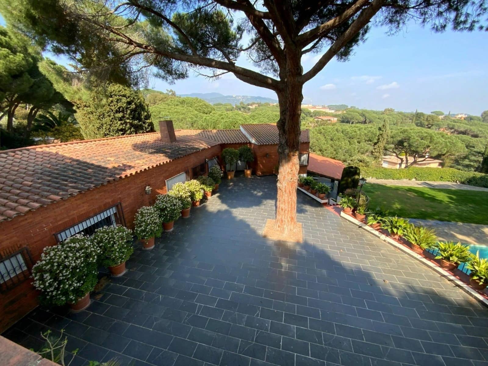 Villa te koop in Sant Andreu de Llavaneres met zwembad garage - € 1.950.000 (Ref: 9103159)