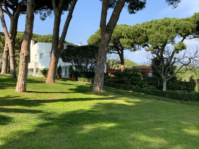 Villa te koop in Sant Andreu de Llavaneres met zwembad garage - € 1.950.000 (Ref: 9103159)