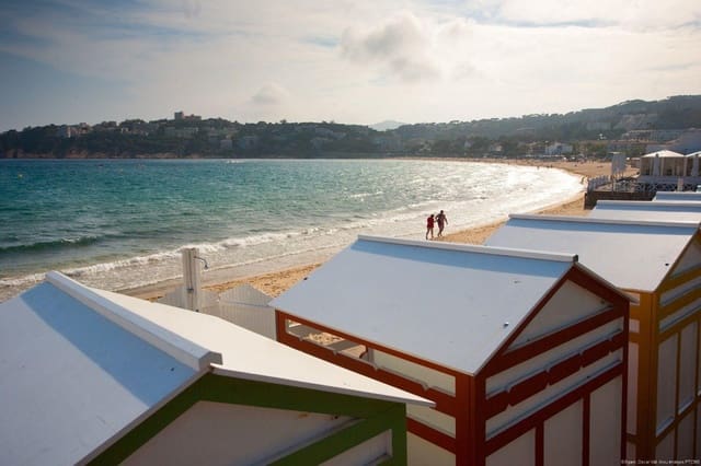 Villa til salg i S'Agaro, Castell-Platja d'Aro med swimmingpool garage - € 4.500.000 (Ref: 9108104)