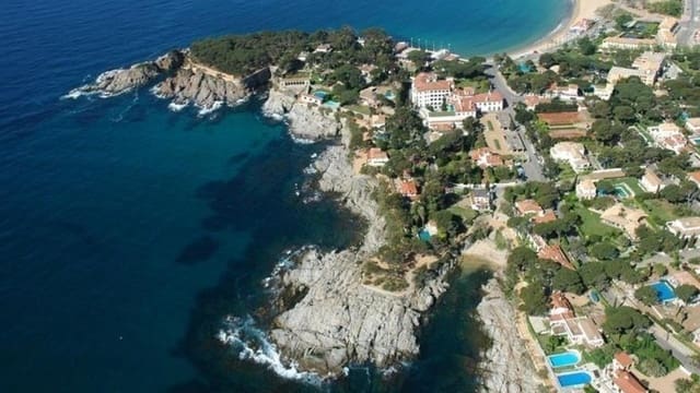 Villa til salg i S'Agaro, Castell-Platja d'Aro med swimmingpool garage - € 4.500.000 (Ref: 9108104)