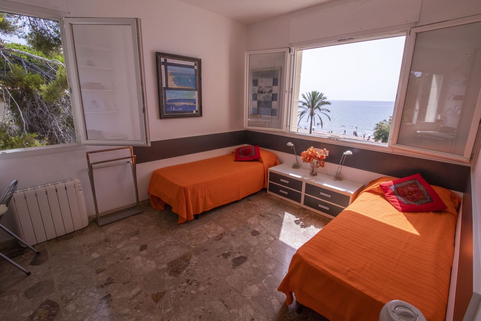 8 soverom Villa til salgs i Coma-Ruga med svømmebasseng garasje - € 1 300 000 (Ref: 9108203)