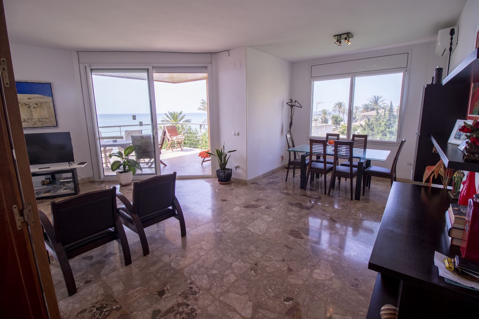 8 soverom Villa til salgs i Coma-Ruga med svømmebasseng garasje - € 1 300 000 (Ref: 9108203)