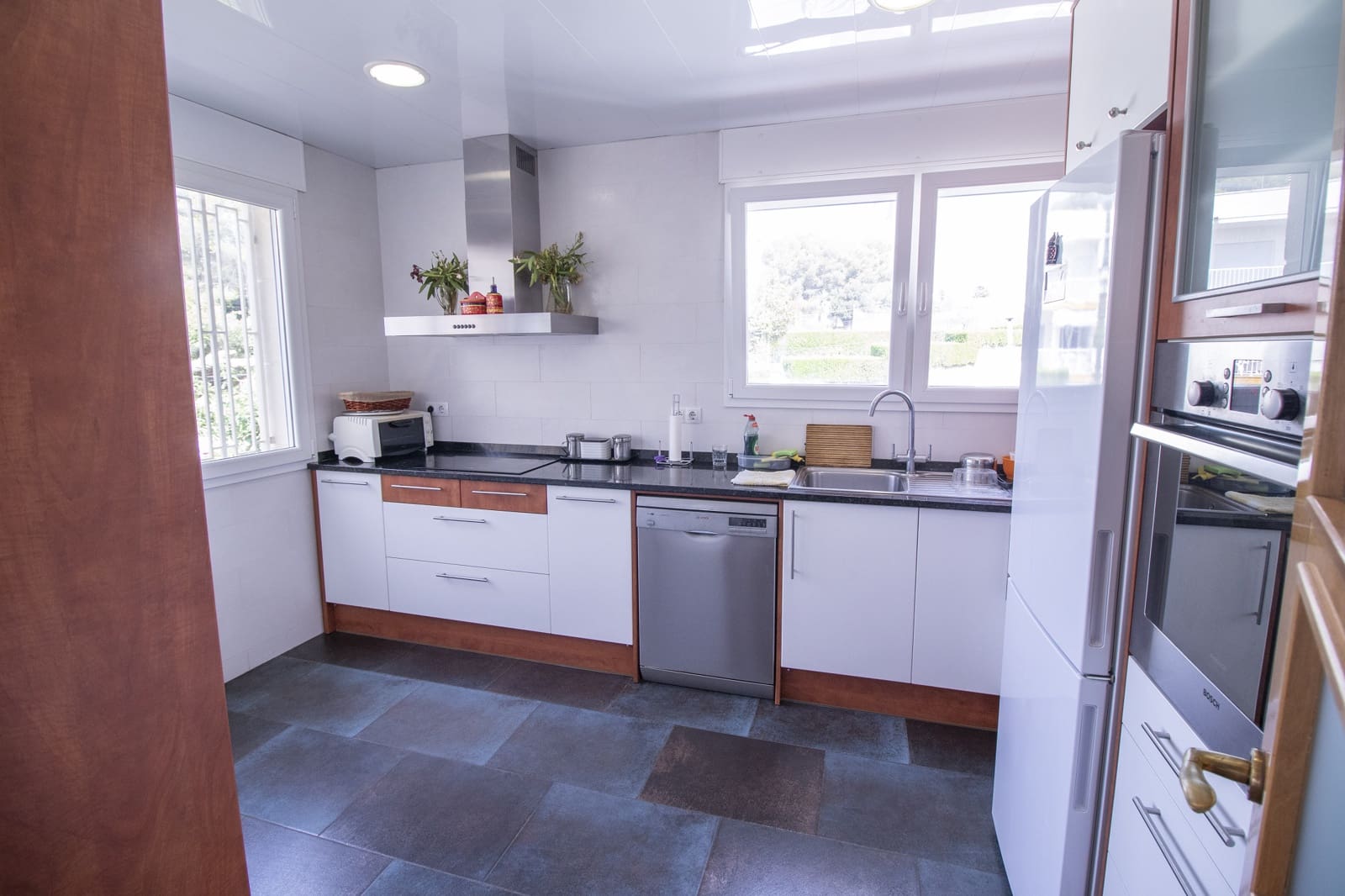 8 soverom Villa til salgs i Coma-Ruga med svømmebasseng garasje - € 1 300 000 (Ref: 9108203)