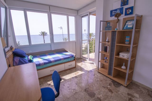 8 bedroom Villa for sale in Coma-Ruga, El Vendrell with pool garage - € 1,300,000 (Ref: 9108203)