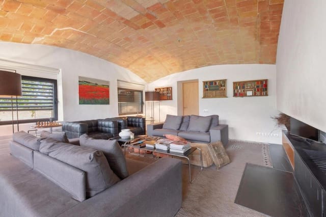 8 bedroom Villa for sale in Forallac with pool garage - € 4,900,000 (Ref: 9109785)