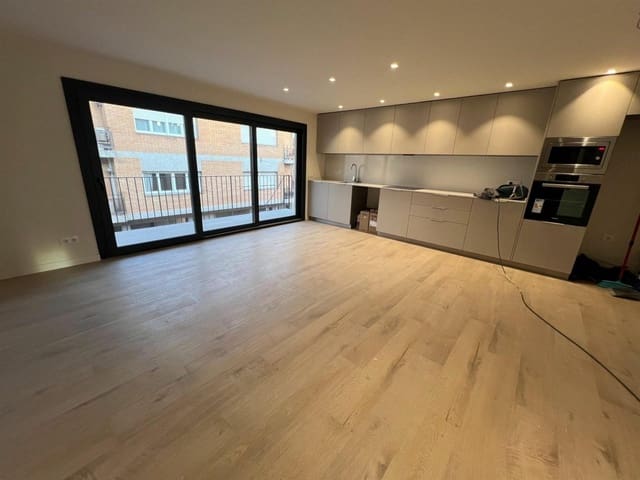 3 soveværelse Lejlighed til salg i Sant Feliu de Guíxols - € 275.000 (Ref: 9109786)