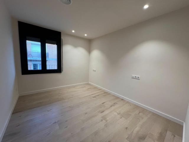 3 soveværelse Lejlighed til salg i Sant Feliu de Guíxols - € 275.000 (Ref: 9109786)