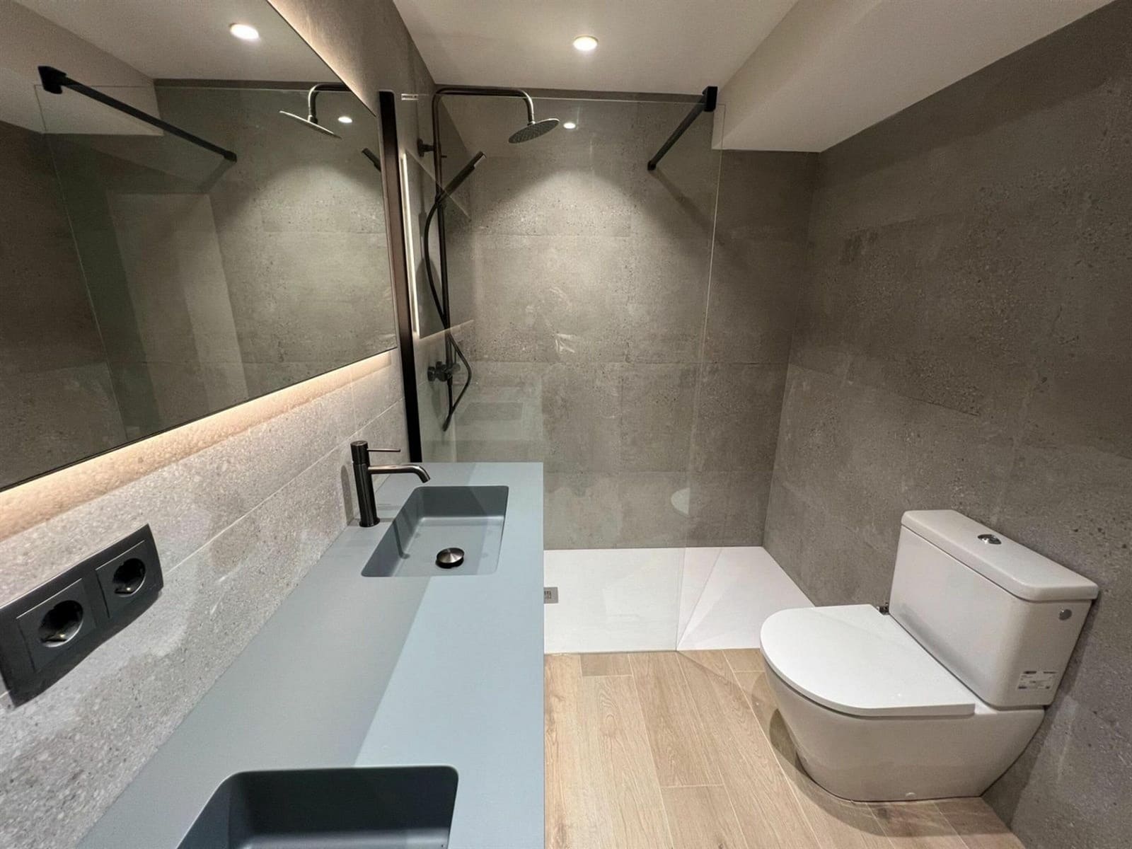 3 soveværelse Lejlighed til salg i Sant Feliu de Guixols - € 275.000 (Ref: 9109786)