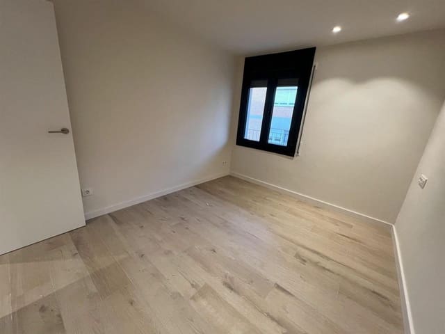 3 soveværelse Lejlighed til salg i Sant Feliu de Guíxols - € 275.000 (Ref: 9109786)