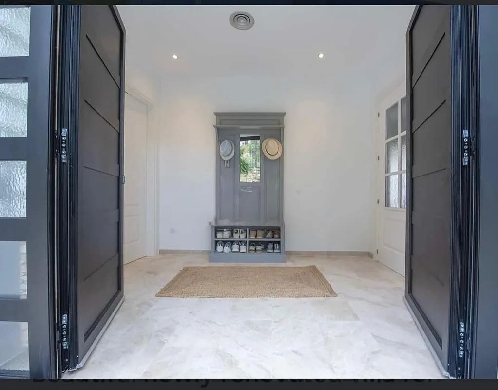 4 sypialnia Willa na sprzedaż w Miasto Barcelona z basenem garażem - 1 350 000 € (Ref: 9112705)